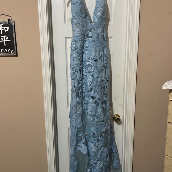 Prom dress - Picture 2 of 4